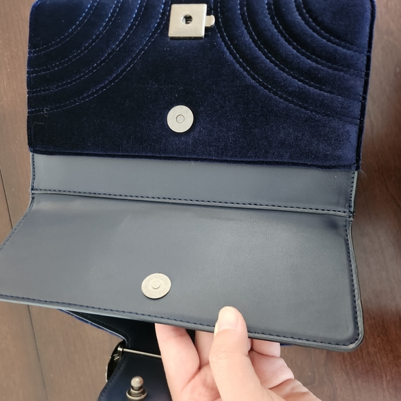 Beautiful Handbag - Picture 9 of 9